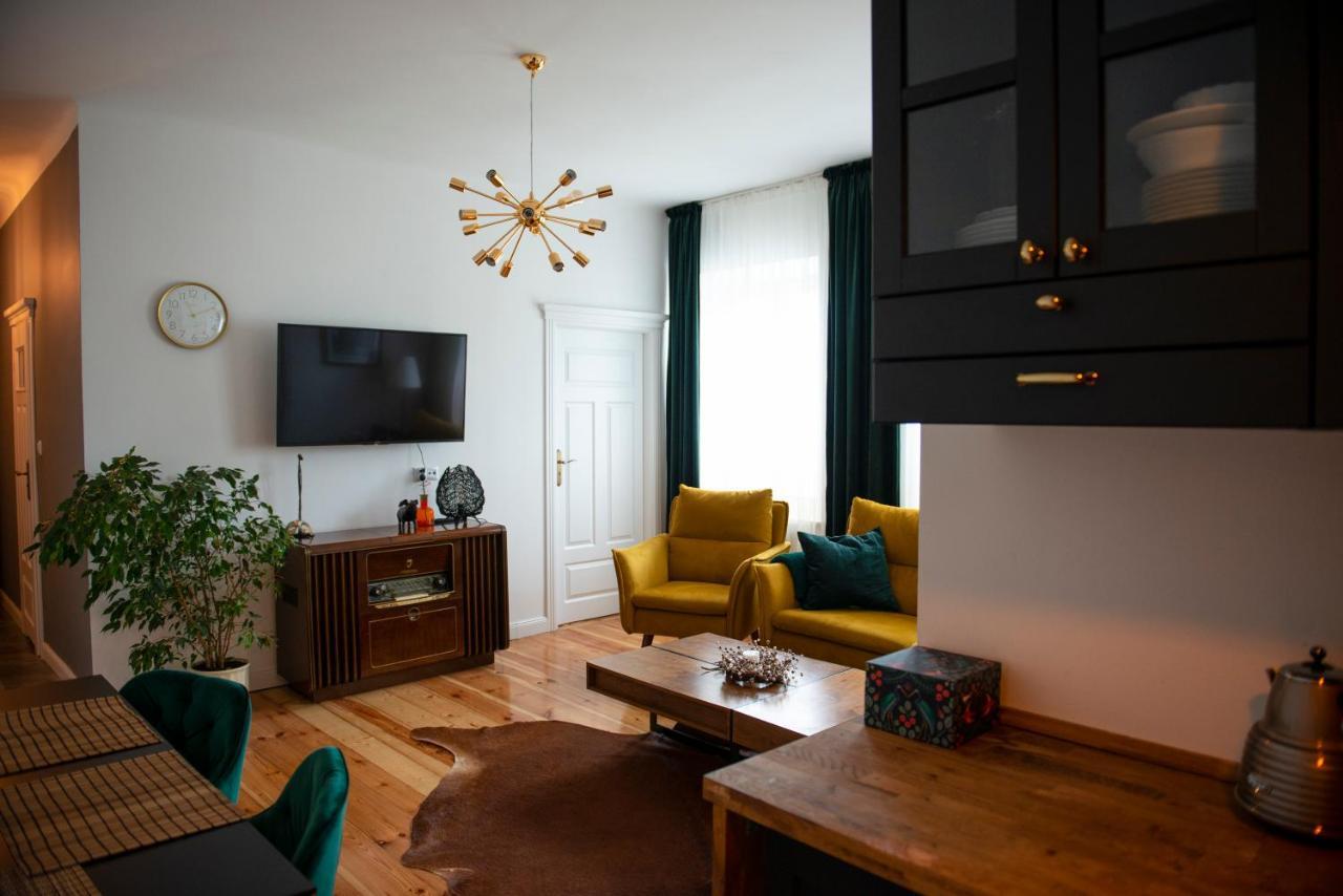Апартаменты Klimatyczny Apartament Art Deco Хелм Экстерьер фото